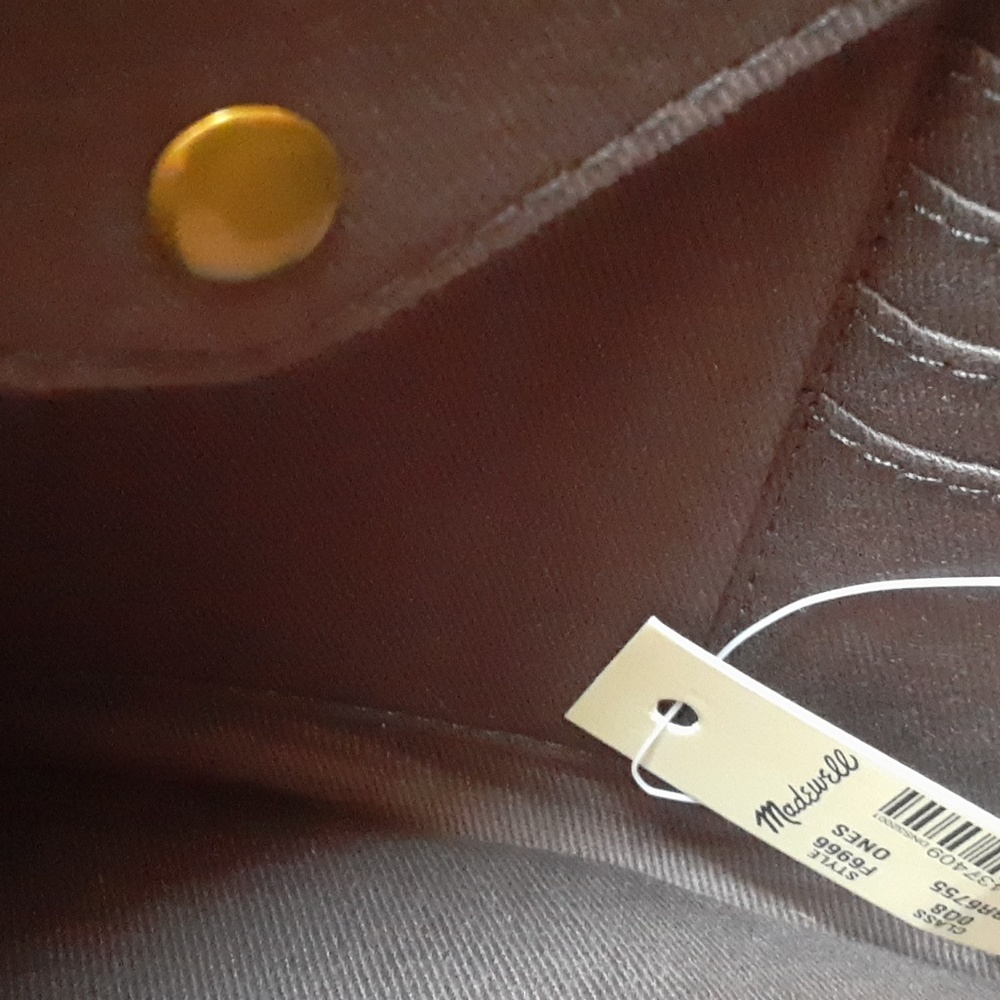 Madewell with Free Bouns charm. - Picture 3 of 11